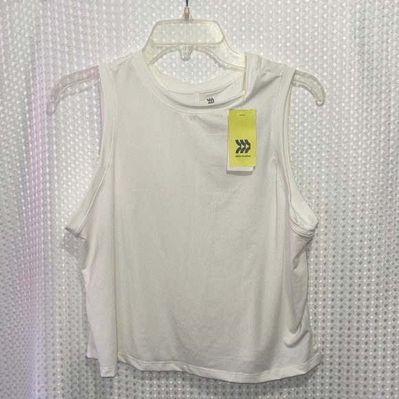 WOOHOO SOLD 💙🩷💙White knit boxy fit active crop tank top from All In Motion. - Picture 2 of 4